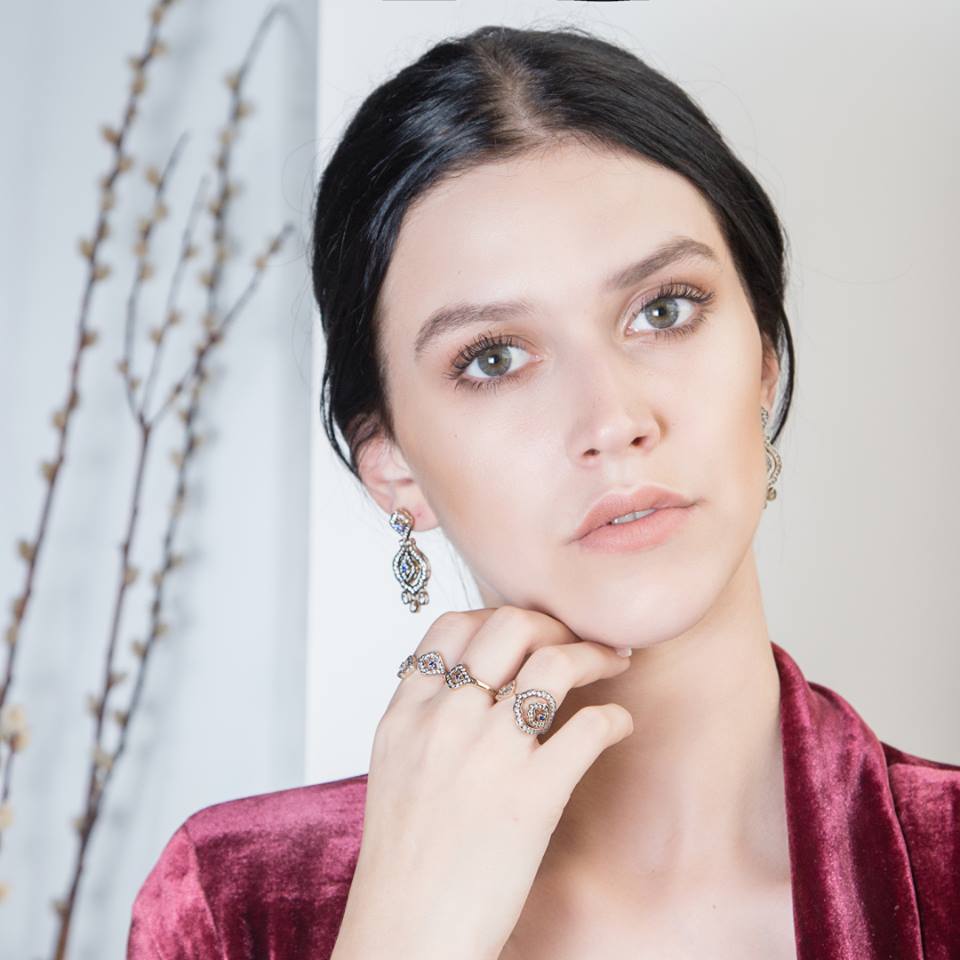 Samantha Schneider for Maria Eulália Jóias
